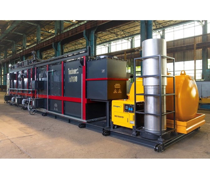 The IncinerPro incinerator is mounted on the platform for livestock farms.