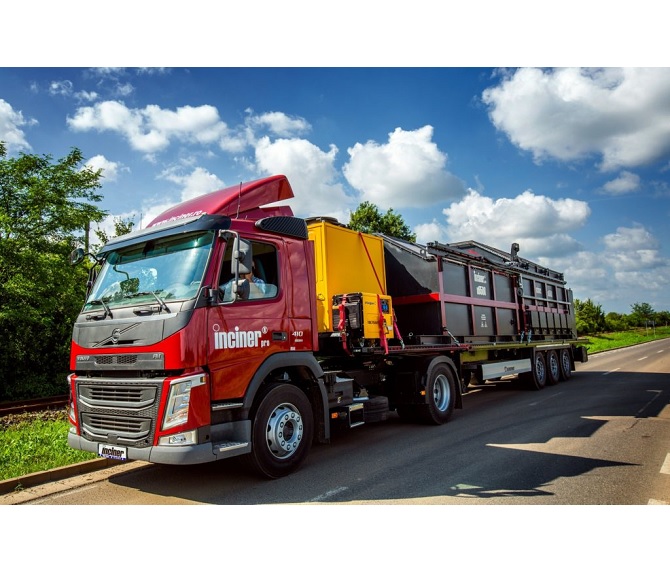 The IncinerPro incinerator is mounted on a semi-trailer for livestock farms.